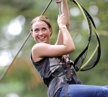 onze klimdame hoog parcours.JPG