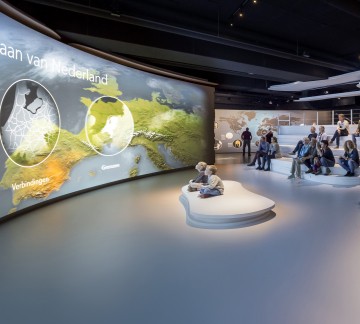 Het Nederlands Openluchtmuseum - Canon van Nederland videoscherm